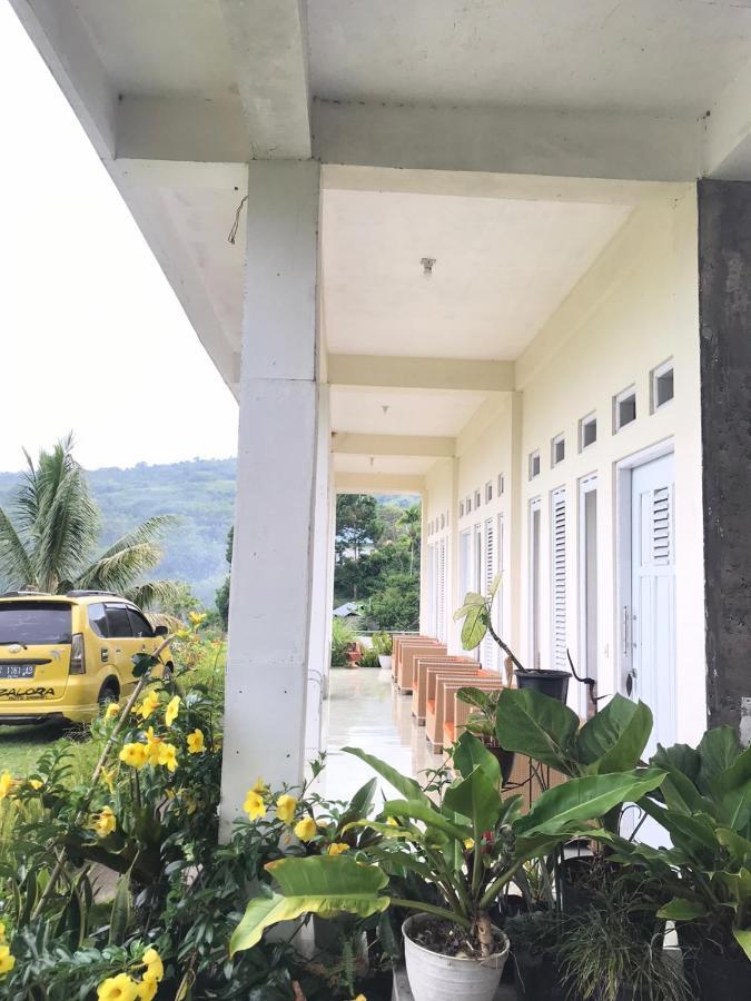 Jaya Hill Garden Hotel Kelimutu Exterior photo